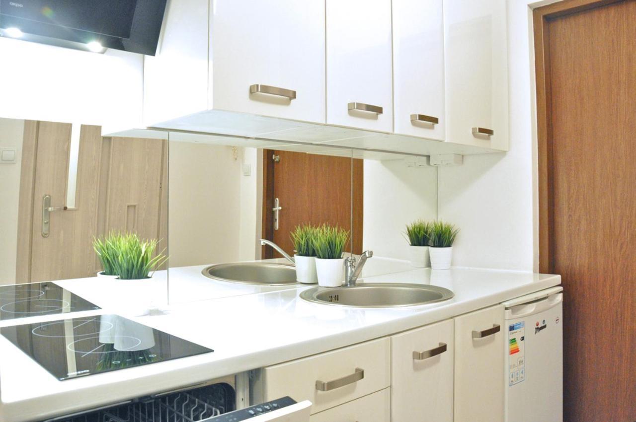 Nice And Comfy Studio Close To Old Town And Metro. Varsavia Esterno foto